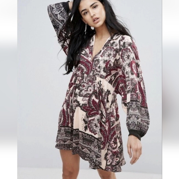 Free People Dresses & Skirts - Free People Say You Love Me Boho Paisley Mini Dress Long Sleeve V-Neck Babydoll